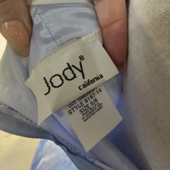 Periwinkle Floral Formal - Picture 7 of 9